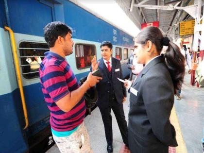 Ticketless passenger vandalizes TC office, railway staff and passenger injured in altercation | विनातिकीट प्रवाशाकडून टीसी ऑफिसात तोडफोड, रेल्वे कर्मचारी आणि प्रवासी वादामध्ये झाले जखमी Ticketless passenger vandalizes TC office, railway staff and passenger injured in altercation | विनातिकीट प्रवाशाकडून टीसी ऑफिसात तोडफोड, रेल्वे कर्मचारी आणि प्रवासी वादामध्ये झाले जखमी