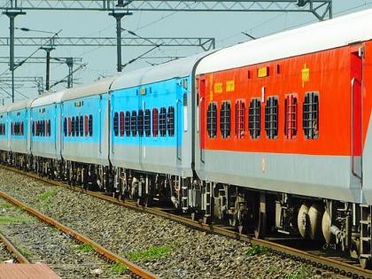maratha tourist train connecting forts to start from june 9 | किल्ल्यांना जोडणारी मराठा पर्यटन ट्रेन ९ जूनपासून सुरू maratha tourist train connecting forts to start from june 9 | किल्ल्यांना जोडणारी मराठा पर्यटन ट्रेन ९ जूनपासून सुरू
