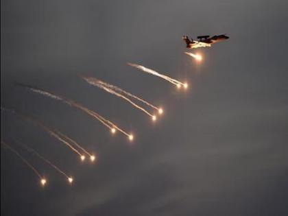 Operation Sindoor: India launches heavy attacks on Pakistan; Defense systems in Lahore, Sialkot, Faisalabad destroyed | भारताचे पाकिस्तानवर जोरदार हल्ले; लाहोर, सियालकोट, फैसलाबादमधील संरक्षण प्रणाली उद्ध्वस्त Operation Sindoor: India launches heavy attacks on Pakistan; Defense systems in Lahore, Sialkot, Faisalabad destroyed | भारताचे पाकिस्तानवर जोरदार हल्ले; लाहोर, सियालकोट, फैसलाबादमधील संरक्षण प्रणाली उद्ध्वस्त