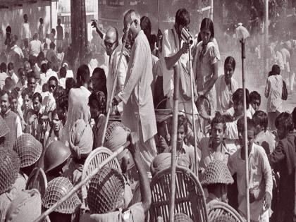 आणीबाणीचा इतिहास - ४९ वर्षापूर्वी आजच्याच दिवशी रात्री १२ ते ४ वाजेपर्यंत काय घडलं?