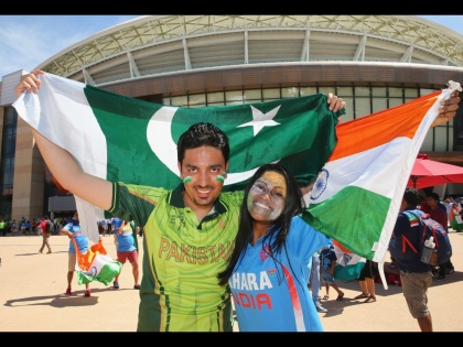 Former India batsman aakash chopra selected India-Pakistan's best Test team svg | भारताच्या माजी फलंदाजानं निवडला India-Pakistanचा सर्वोत्तम कसोटी संघ; पाक खेळाडूकडे नेतृत्व 