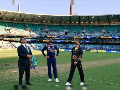 India vs Australia, 2nd T20I : Aaron Finch is not playing today for Australia, three changes in Indian Team | India vs Australia, 2nd T20I : दुखापतीमुळे ऑस्ट्रेलियाचा कर्णधार फिंचची माघार; टीम इंडियातही तीन मोठे बदल