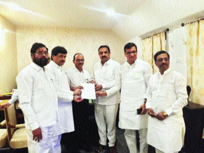 Maharashtra Election, Maharashtra Government: Mahavikas Aghadi submitted letter to Governor | Maharashtra Government: महाविकास आघाडीने केला सत्तास्थापनेचा दावा, राज्यपालांकडे पत्र सादर