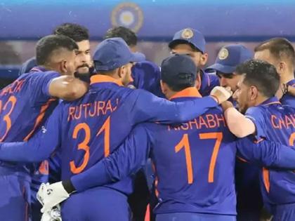 IND vs NZ, T20 series : Ruturaj Gaikwad RULED OUT of T20 series, reports to NCA with wrist injury | IND vs NZ, T20 series : भारतासाठी ट्वेंटी-२० मालिकेपूर्वी आली वाईट बातमी; स्टार फलंदाजाला दुखापत, घ्यावी लागली माघार