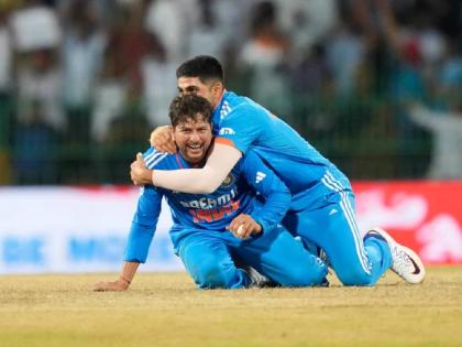 Asia Cup 2023 India vs Pakistan Live - With Haris Rauf and Naseem Shah not coming out to bat, Only eight wickets available for Pakistan, Kuldeep yadav finishes with 5-25, India registered biggest win | पाकिस्तानच्या ८ विकेट्स पडल्या, पण मग All Out कसे झाले? absent hurt ने सारेच चक्रावले