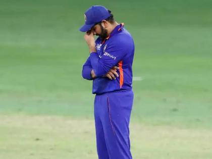 Asia Cup 2022, IND vs SL : Rohit Sharma: "No long term worries, we have lost only two games back to back. Since the last World Cup, we haven't lost too many games. These games will teach us." | Asia Cup 2022, IND vs SL : दोनच सामने हरलोय, चिंता करू नका!, Rohit Sharma ने पराभवानंतर काहींचे कान टोचले, तर काहींचे कौतुक केले