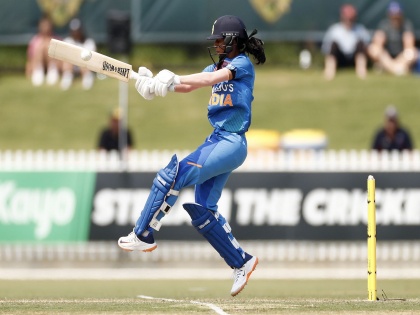Indian women vs Australia women : India Women won by 7 wickets in Tri-Nation Women's T20 Series  | IND vs AUS : टीम इंडियाचा विजयी धडाका, ऑस्ट्रेलियाचं तगडं आव्हान सहज पार
