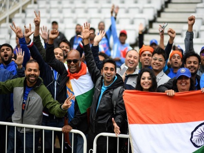 ICC World Cup 2019 : Fans are gearing up for India vs Pakistan match; but many of them were against this match after Pulwama Attack | ICC World Cup 2019 : पाकिस्तानशी खेळू नका' म्हणणारेच 'महासंग्रामा'ची महातयारी करतात तेव्हा...