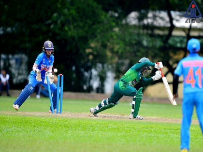 Women Emerging Asia cup; Indian skipper Devika Vaidya leads the bowling attack with 4/23 as Pakistan are bowled out for 106 in 46.5 overs | India vs Pakistan : भारतानं पाकिस्तानला 106 धावांत गुंडाळलं; फिरकीच्या तालावर नाचवलं