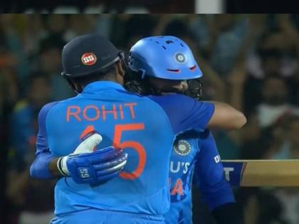 IND vs AUS T20 2022 Live Match : India beat Australia by 6 wickets, level the series 1-1, Rohit Sharma score 46 runs in 20 balls | IND vs AUS T20 2022 Live : Ro'HIT' मॅन! रोहित शर्माकडून ऑस्ट्रेलियाची धुलाई; Dk ने दोन चेंडूत मॅच फिरवली, भारताने मालिकेत बरोबरी मिळवली