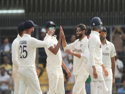 India fast bowler Umesh Yadav's father Tilak Yadav passed away onFebruary 22 | India vs Australia 3rd Test: देशासाठी कायपण! काही दिवसांपूर्वी वडिलांचं निधन अन् आज AUSविरुद्ध मैदानावर उतरला