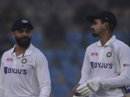 IND vs AUS Updates: Shreyas Iyer unlikely to play 2nd Test, Selectors likely to ask him to play in Irani Cup to prove FITNESS, Jasprit Bumrah not to be rushed for ODIs Series  | IND vs AUS : ठरलं! जसप्रीत बुमराह IPL मधूनच पुनरागमन करणार; पण, दुसऱ्या कसोटीला स्टार खेळाडू मुकणार