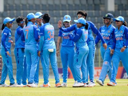 Breaking : Hrishikesh Kanitkar appointed as Batting Coach of Team India (Senior Women), Ramesh Powar to join NCA then who is head coach of indian women team? | Breaking : हृषिकेश कानिटकर टीम इंडियाचा नवा बॅटिंग कोच; रमेश पोवार NCA मध्ये, मग VVS Laxman कडे कोणती जबाबदारी? 