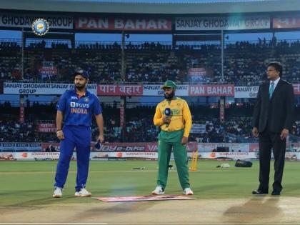 IND vs SA 3rd T20I Live Updates : South Africa won the toss and elected to bowl first against India in the third T20I, both team unchanged  | IND vs SA 3rd T20I Live Updates : दक्षिण आफ्रिकेची टॉस जिंकण्याची हॅटट्रिक; रिषभ पंतने करो वा मरो सामन्यात बघा कोणता संघ उतरवला!