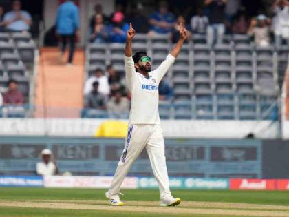 India vs England 3rd Test Live Updates Day 3 - 2 wickets in 2 balls for India, Ravindra Jadeja gets Ben Stokes, Jadeja completes 500 First Class wickets today, England 299/7 (65.1 Ov), Video  | २ चेंडू २ विकेट्स! रवींद्र जडेजाने केली बेन स्टोक्सची शिकार, विकेटस घेतल्या ५०० शे पार 