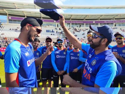 IND vs ENG 1st T20 I Live Updates : Arshdeep Singh making his debut tonight, India win the toss and bat first | IND vs ENG 1st T20 I Live Updates : रोहित शर्माने नाणेफेक जिंकली, अर्षदीपचे पदार्पण; संजू, ऋतुराज बाकावर