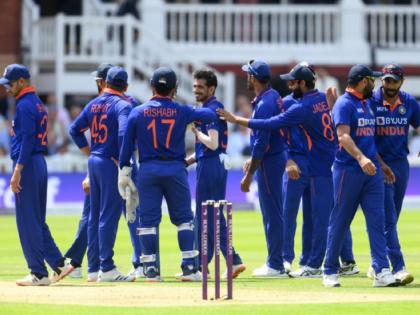 IND vs ENG 2nd ODI Live Updates : Yuzvendra Chahal - 4 for 47; India needs 247 runs to win the ODI series against England in England. | Yuzvendra Chahal, IND vs ENG 2nd ODI Live Updates : युजवेंद्र चहलने फिरकीच्या तालावर इंग्लंडला नाचवले, भारताने मालिका विजयाच्या दिशेने पाऊल टाकले