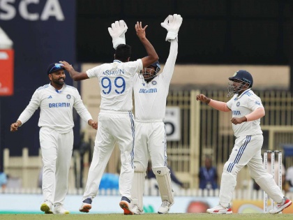 India vs England 4th Test Live Update Day 3 Marathi News : R ASHWIN ON FIRE - 2 IN 2, Ben Duckett & ollie Pope out, Ravi Ashwin has taken most Test wickets in India | IND vs ENG 4th Test : W,W! आर अश्विनने दोन चेंडूंत इंग्लंडला बॅकफूटवर फेकले, अनिल कुंबळेचा मोडला विक्रम 