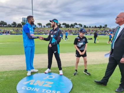 India vs New Zealand T20I live scorecard update : New Zealand have won the toss and they've decided to bowl first, know team India Playing Xi | IND vs NZ live T20I : हार्दिक पांड्याच्या नेतृत्वाखाली टीम इंडियाची नवी सुरूवात; इशान-रिषभ ओपनिंगला येणार, जाणून घ्या Playing XI