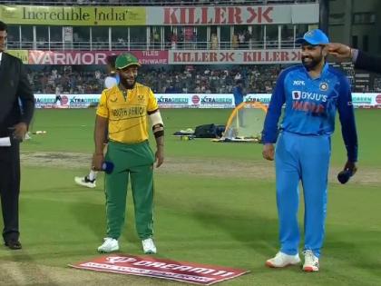 IND vs SA, 2nd T20I Live Updates : Rohit Sharma is now the first Indian cricketer to appear in 400 T20 matches, South Africa won the toss and decided to bowl first.  | IND vs SA, 2nd T20I Live Updates : रोहित शर्माने इतिहास रचला; नाणेफेकीचा कौल आफ्रिकेच्या बाजूने लागला, पाहा संघात काय बदल झाला