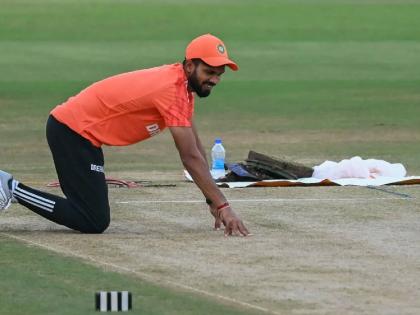 UPDATE - Ruturaj Gaikwad hasn't fully recovered from the blow he sustained to his ring finger while fielding in the second ODI. He remains under the supervision of the BCCI Medical Team. | ऋतुराज गायकवाडची कसोटी मालिकेतूनही माघार? BCCI ने दिले मेडिकल अपडेट्स 