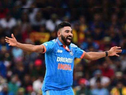 Asia Cup 2023 India vs Sri Lanka Final Live : Mohammed Siraj becomes the second bowler  to bag to six-for in the Asia Cup, Sri Lanka have been bowled out for 50 - their lowest ODI total vs India! | मोहम्मद सि'राज'! भारताच्या वेगवान माऱ्यासमोर श्रीलंका ५० धावांत तंबूत, विक्रमी कामगिरी