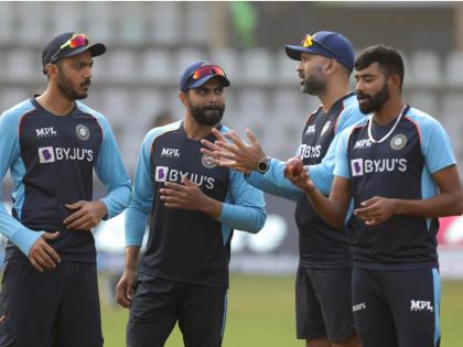 IND vs WI 1st ODI Live Updates : Is Ravindra Jadeja fit for 1st ODI against WI? Shikhar Dhawan give big update  | Ravindra Jadeja, IND vs WI 1st ODI Live Updates : उप कर्णधार रवींद्र जडेजा आज खेळणार की नाही?; शिखर धवनच्या उत्तराने व्हाल आश्चर्यचकीत 