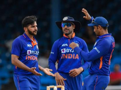 IND vs WI, 2nd ODI  Live Updates : Indian team has fined 20% of match fees for slow over-rate in the first ODI | IND vs WI, 2nd ODI  Live Updates : भारतीय संघावर ICCची कारवाई, वेस्ट इंडिजविरुद्धच्या पहिल्या सामन्यातील चूक भोवली! 