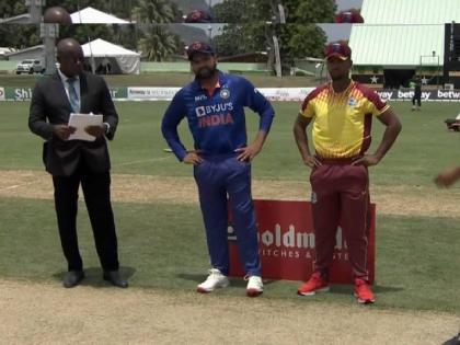 IND vs WI 2nd T20I Live Updates : West Indies win the toss and will bowl first, Avesh Khan replaces Ravi Bishnoi, know playing XI      | IND vs WI 2nd T20I Live : ३ तासाच्या विलंबानंतर अखेर टॉस झाला, भारतीय संघात एक बदल पाहायला मिळाला