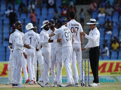 India vs West Indies, 1st Test : India beat West Indies by 318 runs, this is a biggest overseas victory of Team India | India vs West Indies, 1st Test : कॅप्टन कोहलीचा बोलबाला, टीम इंडियानं नोंदवला सर्वात मोठा विजय