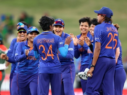 INDWvsBANW, ICC Women's World Cup : Bangladesh have been bowled out for 119, as India complete a stunning 110-run win, The hope of a spot in the semi-final lives on | INDWvsBANW : भारतीय महिलांचा 'सॉलिड' कमबॅक!; बांगलादेशवर मोठा विजय मिळवून Semi Finalsच्या दिशेने टाकले पाऊल 
