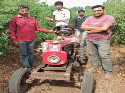 Grassroot Innovator: Second standard passed farmer made tractor with the help of YouTube videos | ग्रासरूट इनोव्हेटर :  दुसरी पास शेतकऱ्याने यूट्यूब व्हिडीओच्या मदतीने बनवला ट्रॅक्टर