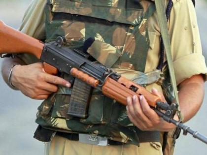 Unknown man flees with on-duty Agniveer’s INSAS rifle, 40 bullets | मुंबईत दहशत माजवण्याचे षडयंत्र? अग्नीवीर जवानाला फसवून लोडेड 'इन्सास रायफल'ची चोरी!