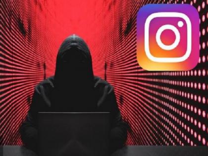 pune crime police arrest man who demanded ransom by threatening to make nude photos viral on Instagram | इन्स्टाग्रामवर न्यूड फोटो व्हायरल करण्याची धमकी देत खंडणीची मागणी, पोलीसांनी केले जेरबंद pune crime police arrest man who demanded ransom by threatening to make nude photos viral on Instagram | इन्स्टाग्रामवर न्यूड फोटो व्हायरल करण्याची धमकी देत खंडणीची मागणी, पोलीसांनी केले जेरबंद