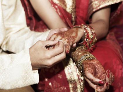 Government indifferent about inter-caste marriage scheme | आंतरजातीय विवाह योजनेबाबत शासन उदासीन