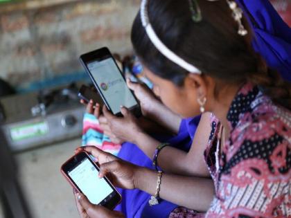 Internet facility in 95 percent villages; 70 crore mobile users increased in last 10 years | देशातील 95 टक्के खेड्यांमध्ये इंटरनेटची सुविधा; गेल्या 10 वर्षांत 70 कोटी मोबाईल युजर्स वाढले...