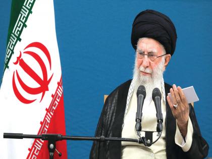 Iran issued a sharp warning to any nation considering stepping in to defend Israel amid escalating hostilities in the Middle East | "जर इस्त्रायलची साथ दिली तर..."; संतापलेल्या इराणचा पाश्चात्य देशांना मोठा इशारा Iran issued a sharp warning to any nation considering stepping in to defend Israel amid escalating hostilities in the Middle East | "जर इस्त्रायलची साथ दिली तर..."; संतापलेल्या इराणचा पाश्चात्य देशांना मोठा इशारा