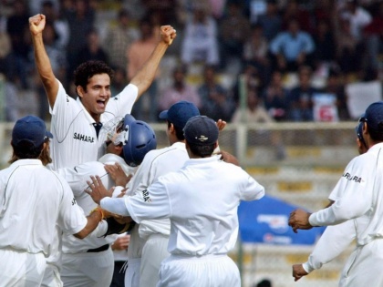 On This Day in 2006, Irfan Pathan became the first bowler to take a hat-trick in the opening over of a Test | On This Day : इरफान पठाणच्या 'या' विक्रमाने पाकिस्तानचे मोडले होते कंबरडे, पण... 