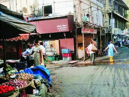 Unauthorized construction in the open space of the building | इमारतीलगतच्या मोकळ्या जागेत अनधिकृत बांधकाम