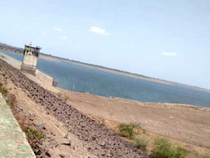 Two children who went to wash clothes with their mother drowned in Isapur dam | आईसोबत कपडे धुण्यासाठी गेलेल्या दोन चिमूकल्यांचा इसापूर धरणात बुडून मृत्यू