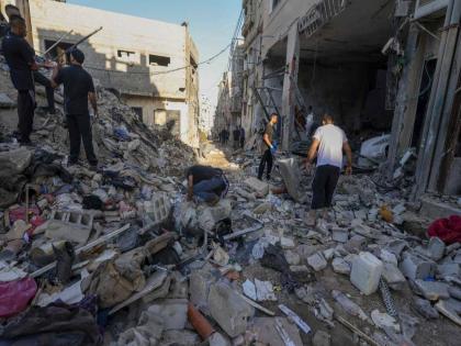 Israeli attack kills 88 in Gaza; Consumption of food, water and medicines | इस्रायलचा हल्ला, गाझात ८८ जण ठार; अन्न, पाण्यासह औषधांचीही चणचण