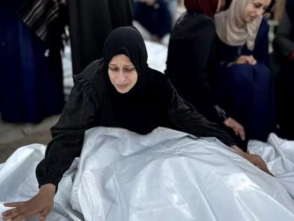 War resumes, Israel's brutal attacks in Gaza, 450 killed This attack is a death sentence for the hostages says Hamas | युद्ध पुन्हा सुरू, गाझात इस्रायलचे भीषण हल्ले, ४५० ठार! हा हल्ला ओलिसांसाठी मृत्युदंड : हमास War resumes, Israel's brutal attacks in Gaza, 450 killed This attack is a death sentence for the hostages says Hamas | युद्ध पुन्हा सुरू, गाझात इस्रायलचे भीषण हल्ले, ४५० ठार! हा हल्ला ओलिसांसाठी मृत्युदंड : हमास