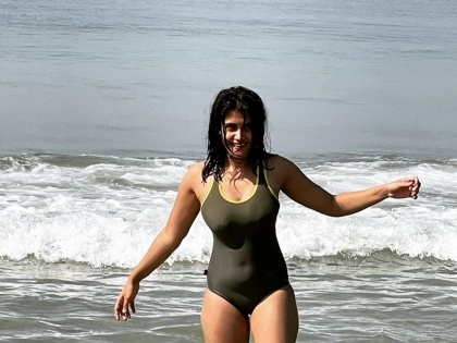 Isha Keskar shared a photo of herself in a bikini, the photo is going viral | ईशा केसकरने शेअर केला बिकनीतला फोटो, फोटो होतोय व्हायरल