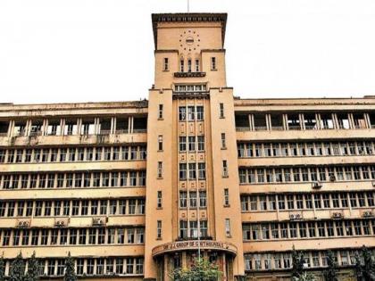 in mumbai j j when will the hospital resident doctor hostel be renovated questions of medical course students | जे. जे. हॉस्पिटलच्या निवासी डॉक्टरांच्या हॉस्टेलचे नूतनीकरण होणार कधी? विद्यार्थ्यांचा सवाल