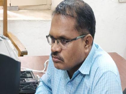 Policeman extorts bribe from police for transfer in Kolhapur Head clerk arrested, woman charged | कोल्हापुरात बदलीसाठी पोलिसाने पोलिसाकडूनच उकळली खंडणी; हेडक्लार्क अटकेत, महिलेवर गुन्हा 
