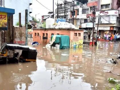 Cloudburst rain in Muktainagar taluka; Floods in 15 villages | मुक्ताईनगर तालुक्यात ढगफुटीसदृश्य पाऊस; १५ गावांमध्ये पुराचे थैमान