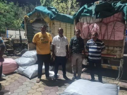 Panmasala, tobacco worth 26 lakh 52 thousand seized in Jalgaon district | जळगाव जिल्ह्यात २६ लाख ५२ हजारांचा पानमसाला, तंबाखू जप्त