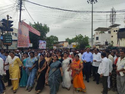 Bandh, protest rally in Pachora in case of Gondgaon girl child murder | गोंडगाव बालिका हत्येप्रकरणी पाचोऱ्यात बंद, निषेध रॅली