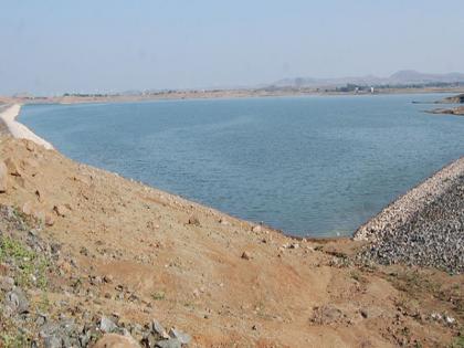 The death of one due to the discovery of water in the water reservoir here | प्रकाशा येथे पाण्याच्या लोंढय़ात सापडल्याने एकाचा मृत्यू