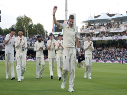 India vs England 2nd Test: Anil Kumble's record breaks by James Anderson | India vs England 2nd Test: जेम्स अँडरसनने मोडला अनिल कुंबळेचा विक्रम